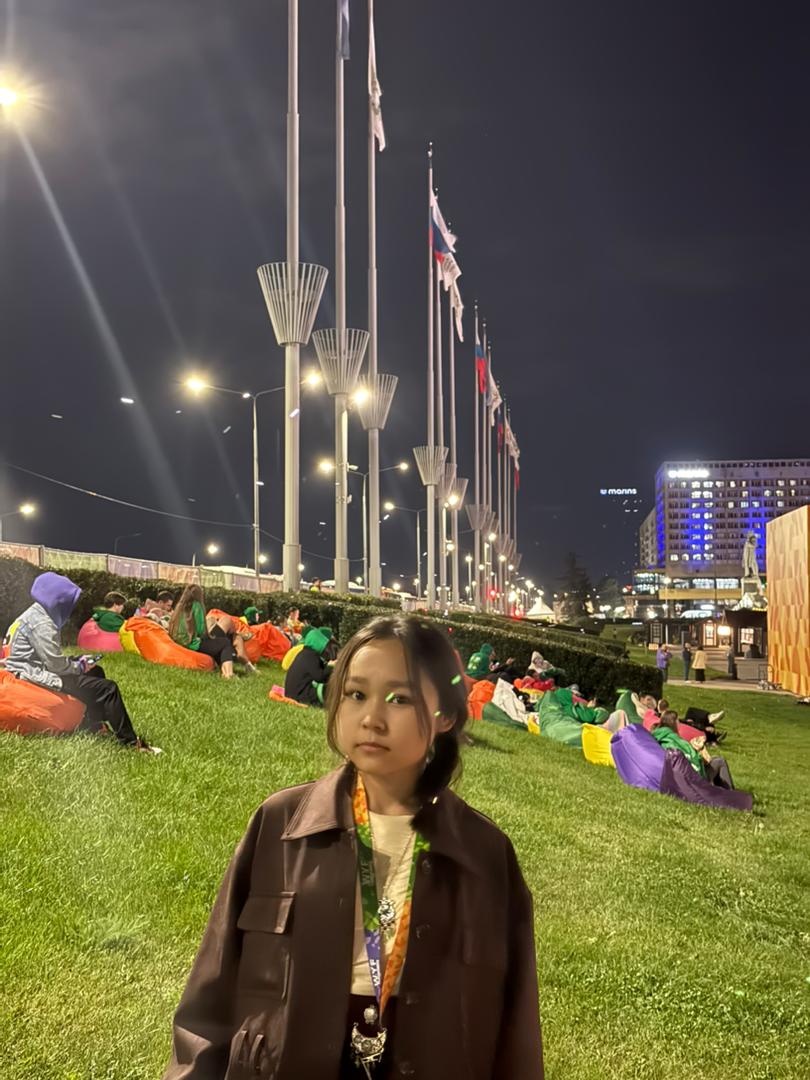 Нурайым на ночной программе WYF